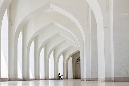 Baitul Mukarram -moskeija, Bangladeshissä