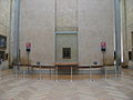 Mona Lisa (Q12418) somewhere in the photo