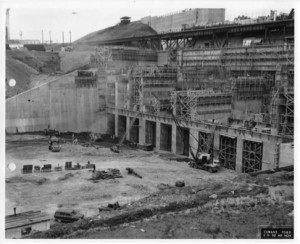 Lake Norman dam under construction