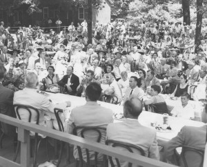 Senior -Alumni Luncheon on front campus