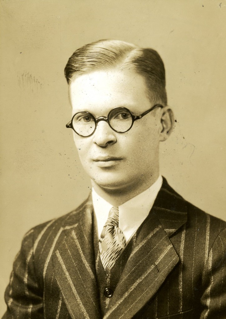 Aubrey Neblett Brown, Jr's senior portrait, from the 1929 Quips and Cranks.