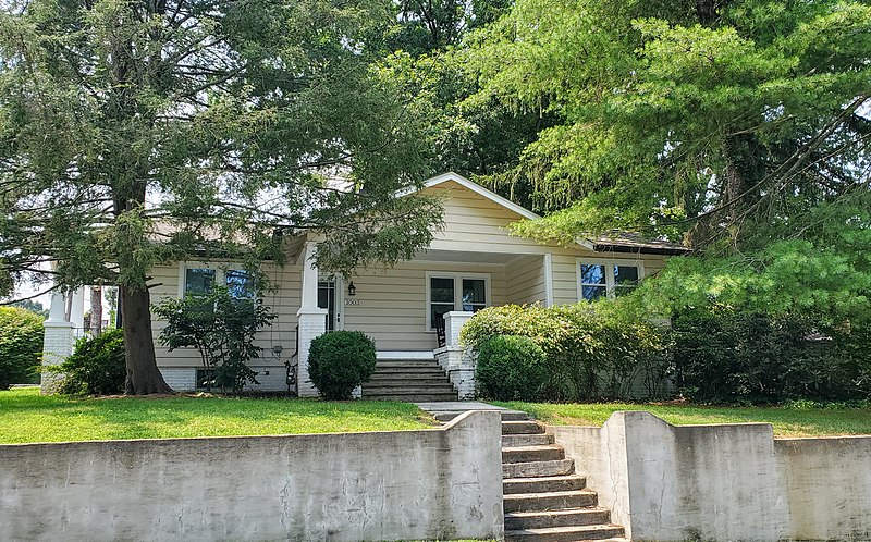 File:1003 Highland Avenue. House.jpg