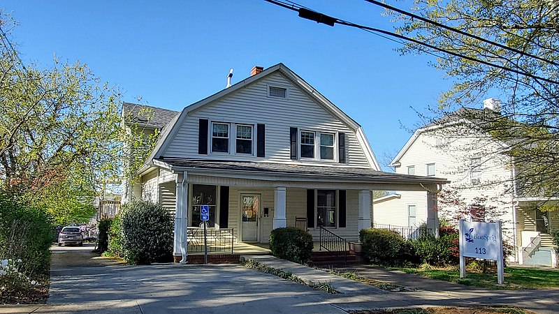 File:113 Whitsett St.jpg