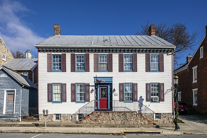 File:113 E. Main St. Emmitsburg MD1.jpg