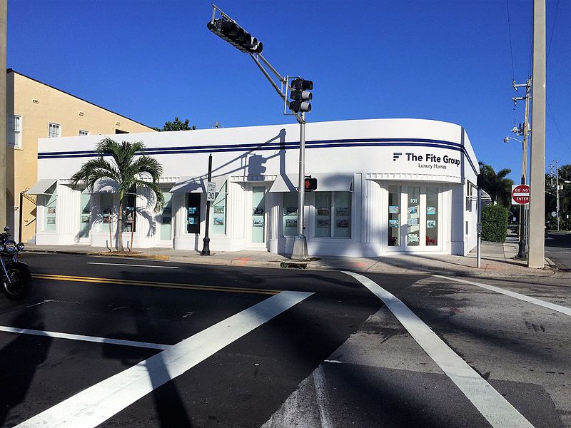 File:101 North County Road.jpg