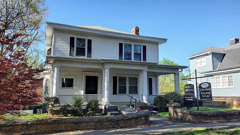 File:11 Whitsett St.jpg