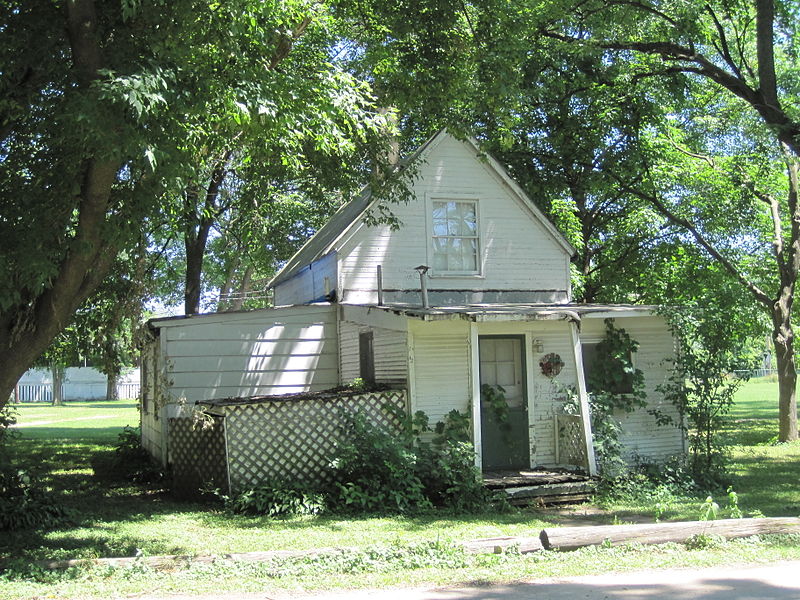 File:103 Kingsley Ave (5999273434).jpg