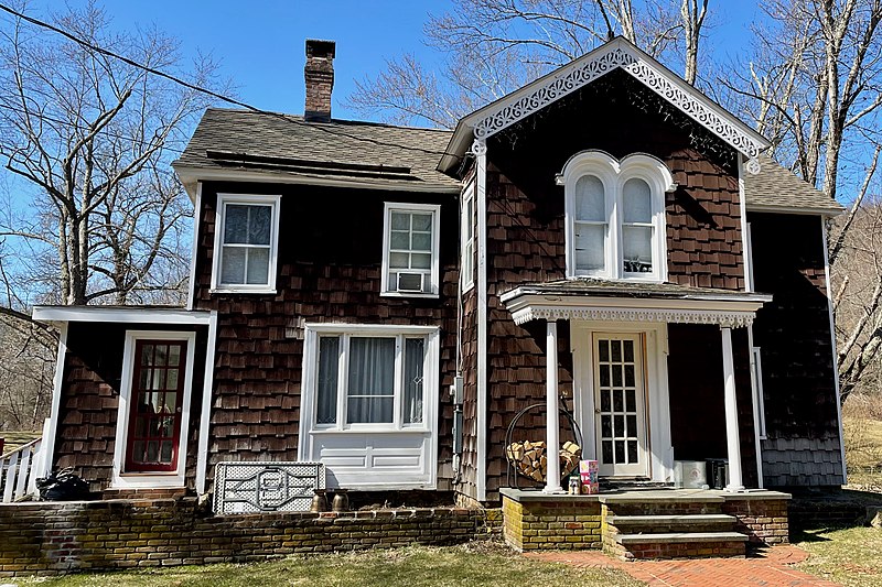 File:11 Middle Valley Road, Middle Valley, NJ.jpg