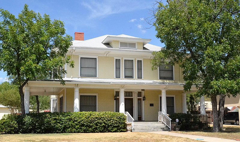 File:1017 S. David (2018), San Angelo, TX.jpg